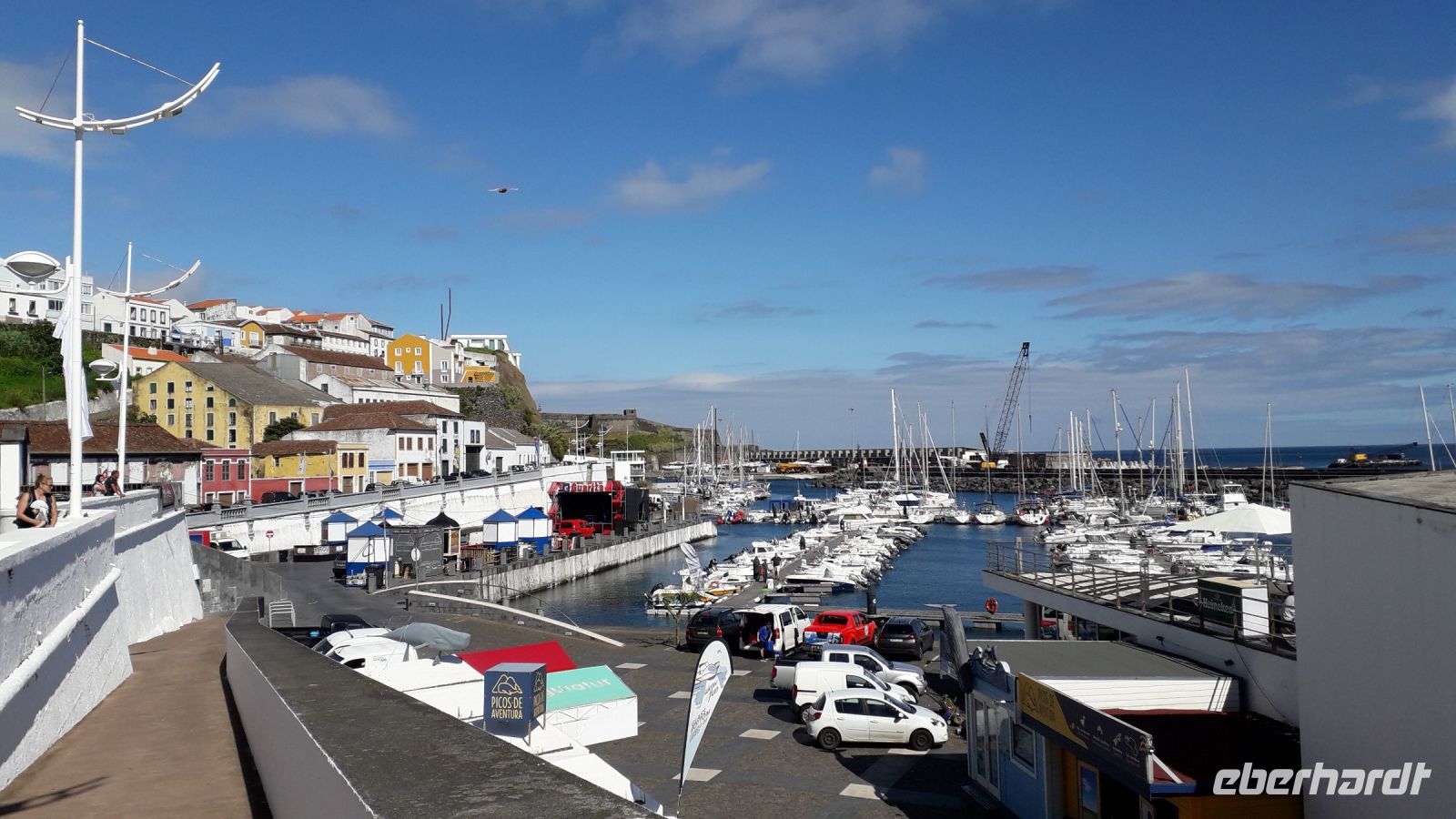 Der Hafen von Angra do Heroismo