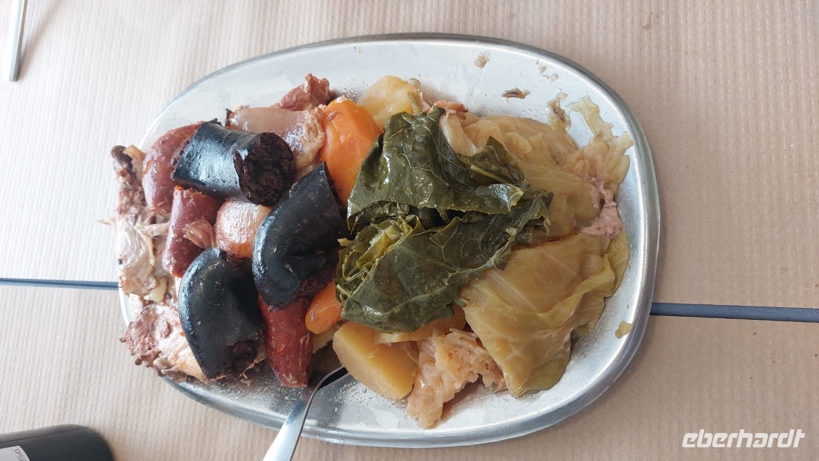 Unser Mittagessen mit Erdwärme zubereitet