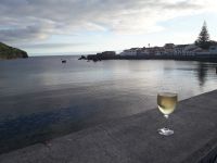 Faial - Bucht von Porto Pim in Horta am Abend