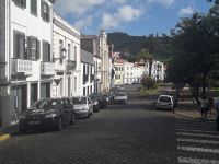Faial - Horta Straße am Park