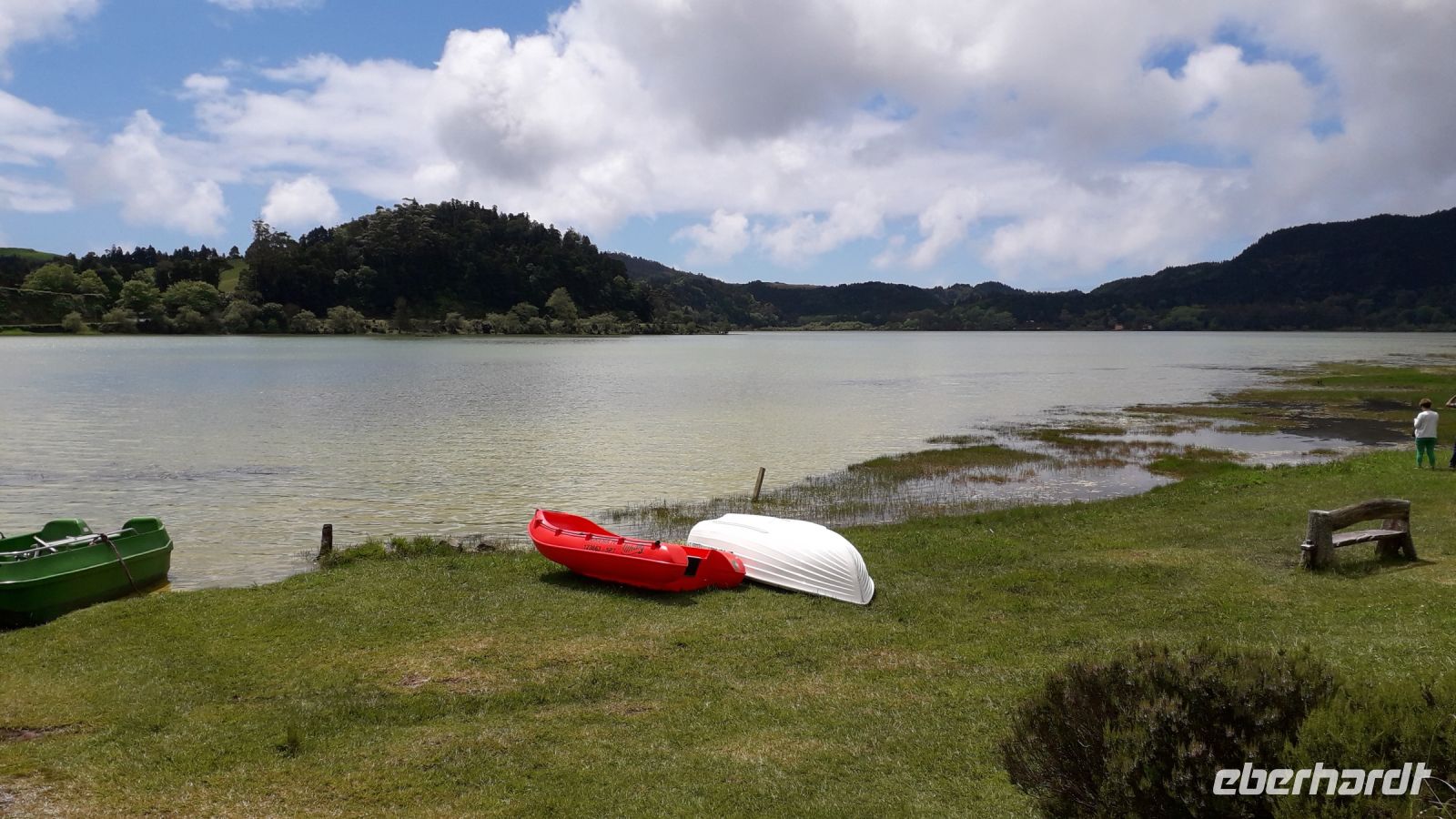 Logoa das Furnas von unten