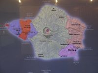 ... Übersichtskarte zur vulkanischen Erweiterung - links...