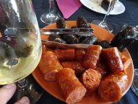 Würste mit der traditionellen Blutwurst...