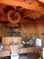 ...mit Blick auf das Mahlwerk...