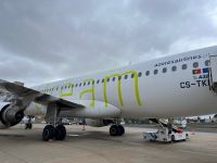 Flugzeug nach Ponta Delgada, Flughafen Lissabon, Portugal