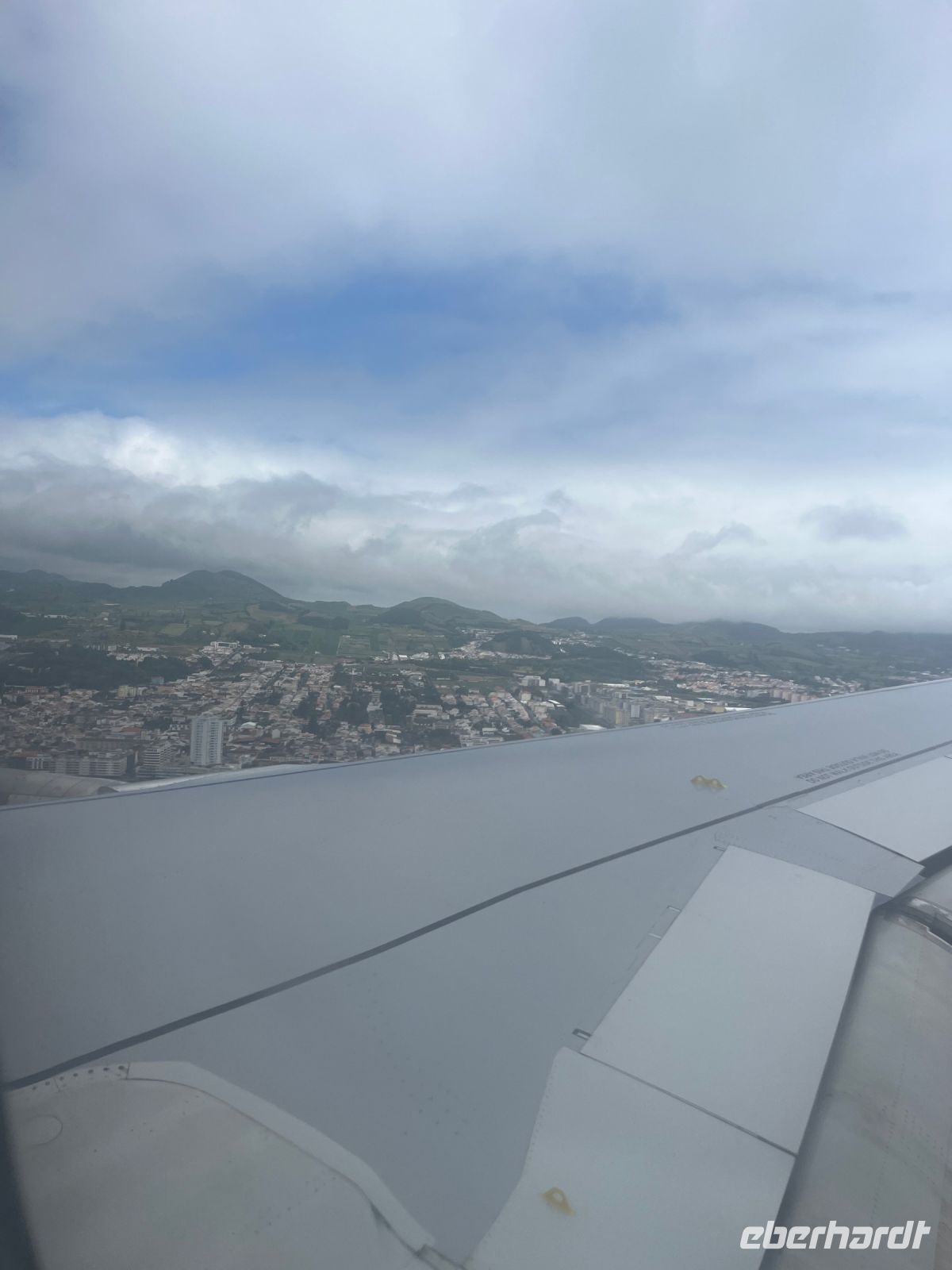 Anflug auf Ponta Delgada, São Miguel, Azoren, Portugal