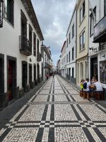 Gasse in Ponta Delgada, São Miguel, Azoren, Portugal