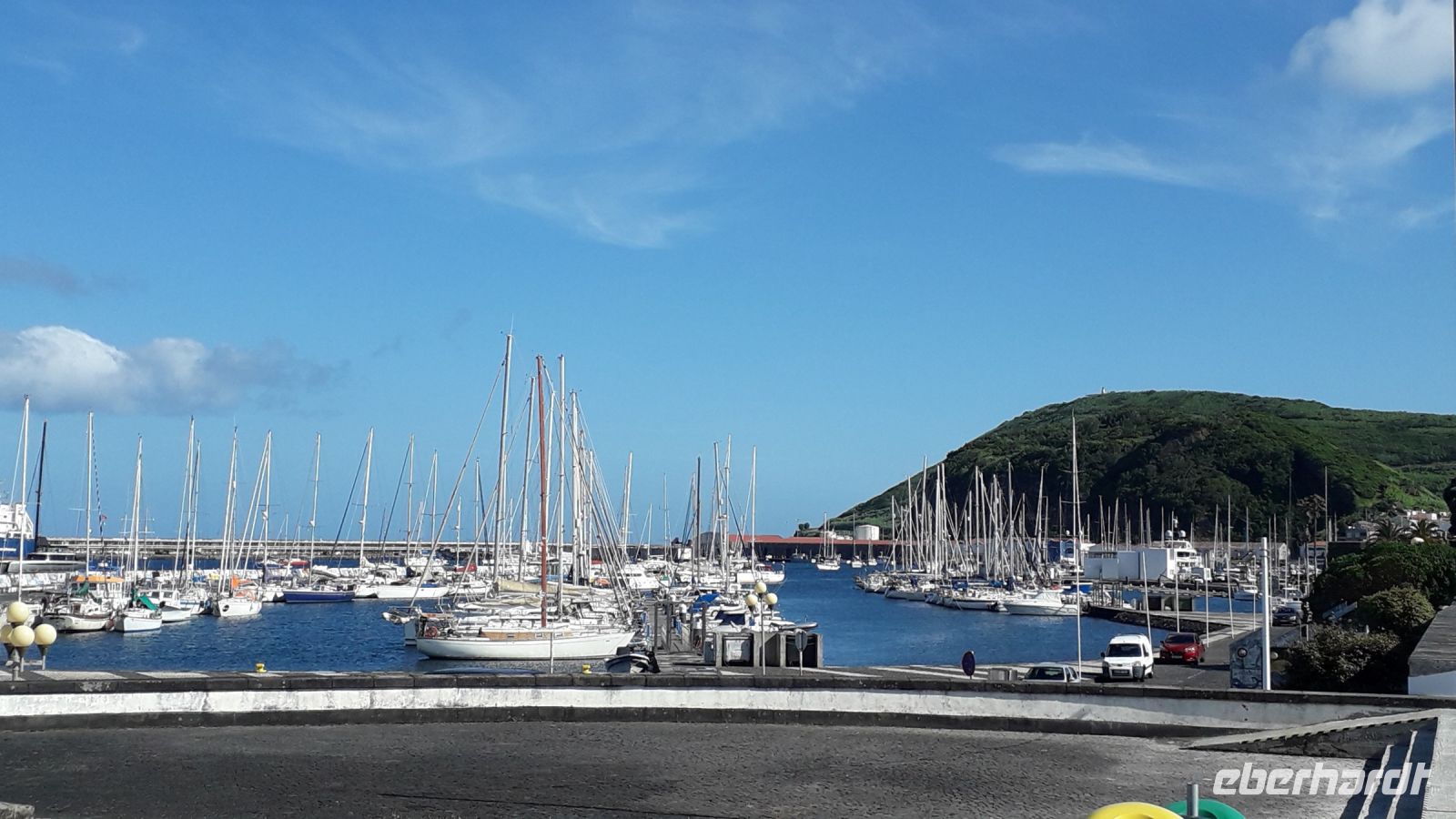 Der berühmte Hafen von Horta