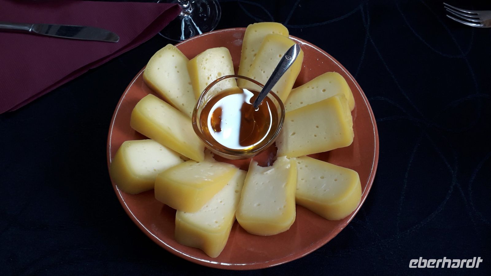 Käse mit Honig