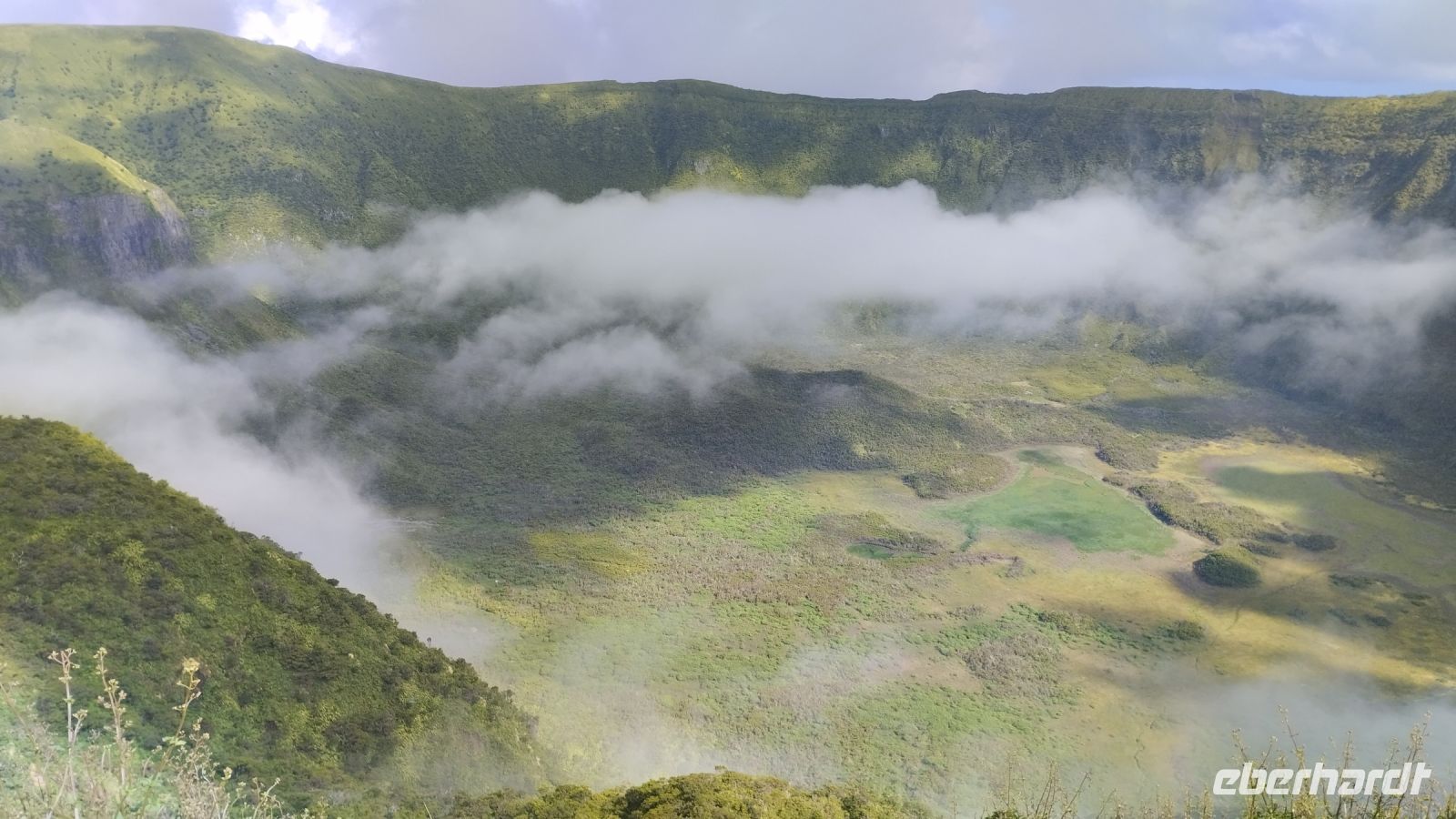 Der Vulkankrater auf Faial
