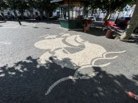 ein typisches Bild für die Azoren, verzierte Kopfsteinpflaster