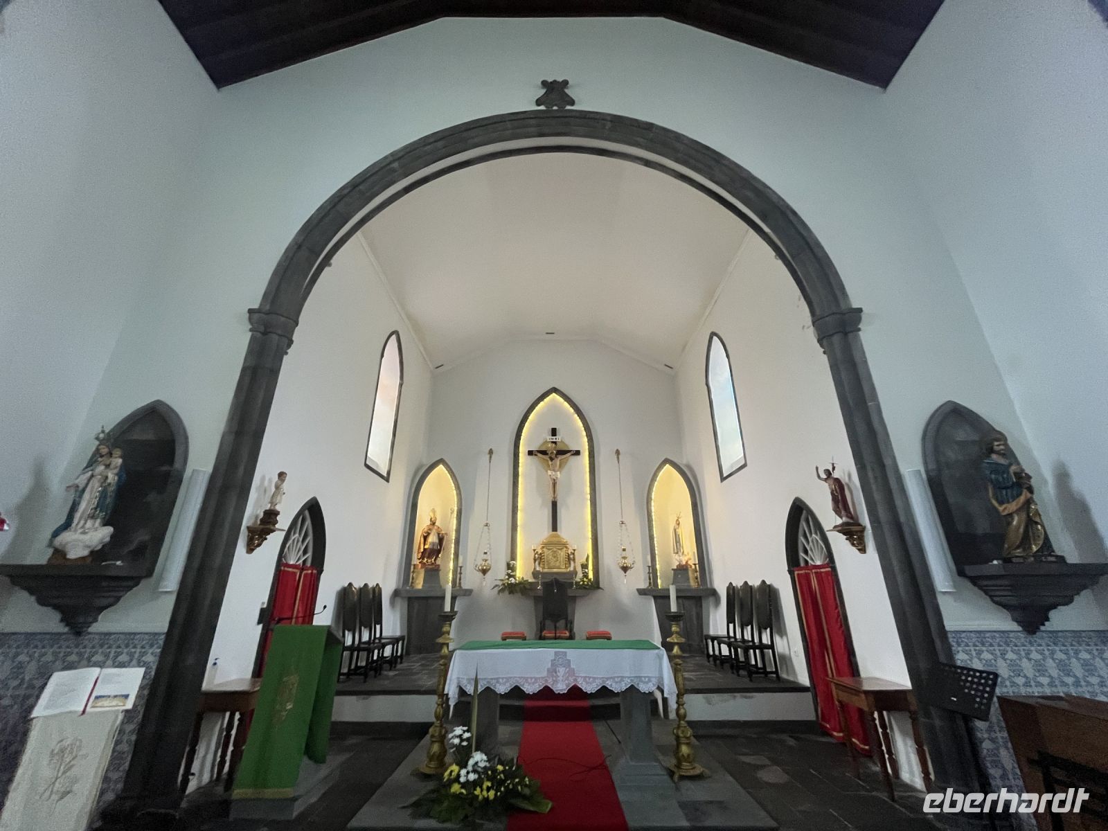 das Innere der Kirche