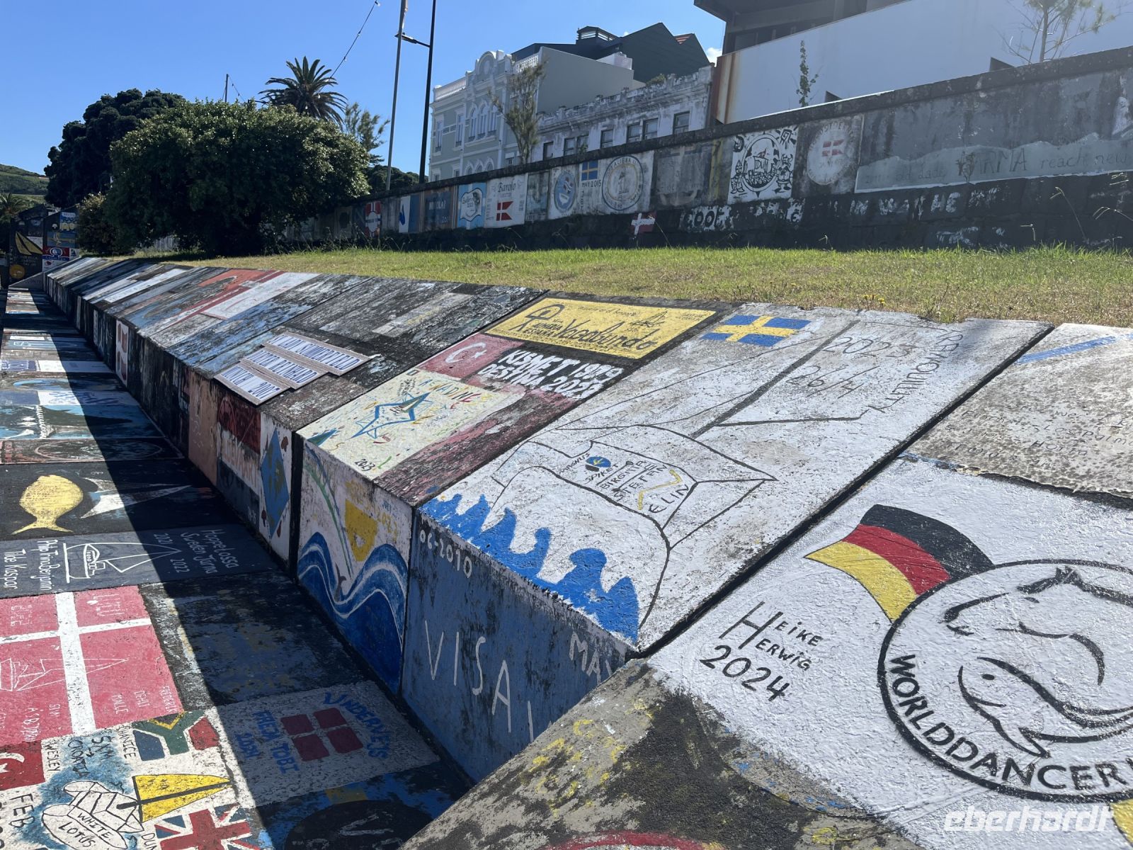 Bilder der Segler am Hafen von Horta