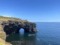 Blick auf die ausgespülten Felsen