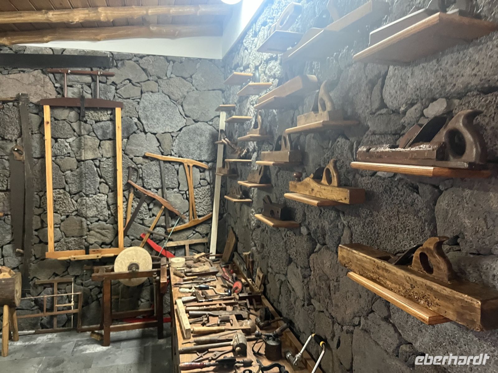 ehemalige Werkzeuge in der Adega