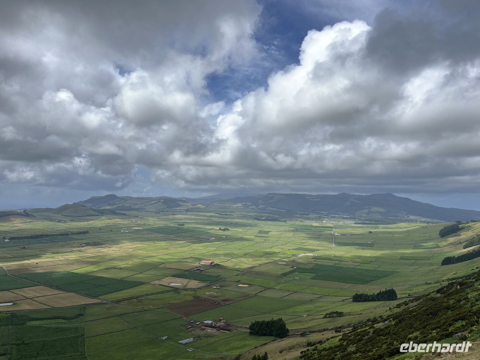 Blick auf die Felder von Terceira