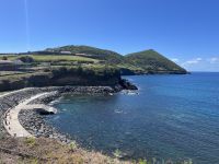 Meeresschwimmbad beim Hotel