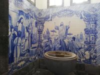 und die Azulejos Bilder in der Kapelle - Furnas - São Miquel 