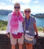 Christina und Marieta vor dem Lagoa do Fogo - São Miquel, Azoren