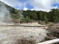 es brodelt überall...und riecht nach Schwefel
