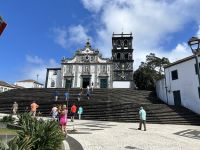 ...noch mit Festdekoration