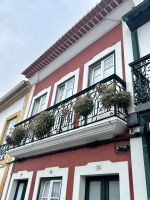 Tilantienschmuck am Balkon