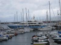 Der Yachthafen von Horta