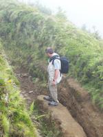 Wanderung entlang von Kraterseen