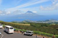Faial: Krater Caldeira - Blick zum Pico 