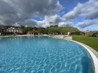 Baden am Hotelpool