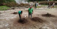 Unser Topf ist fertig und wird raus geholt