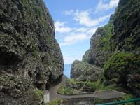 Blick auf die alte Küstenstraße