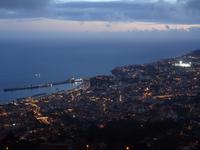 Blick auf das nächtliche Funchal