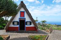 Traditionelle Häuser in Santana