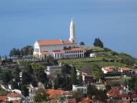 Blick auf die Kirche des Heiligen Martin
