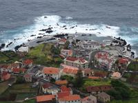 ein erster Blick auf Porto Moniz - Lavabecken