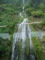 Wasserfall auf dem Weg nach Sao Vicente