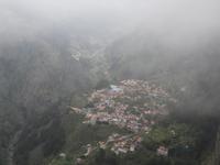 Eira do Serrado(neblige Tanne) - Blick ins Nonnental