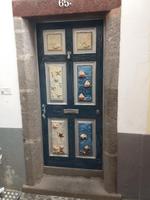 bunte Straßentür Funchal