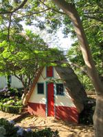 Typisches Haus im Botanischen Garten