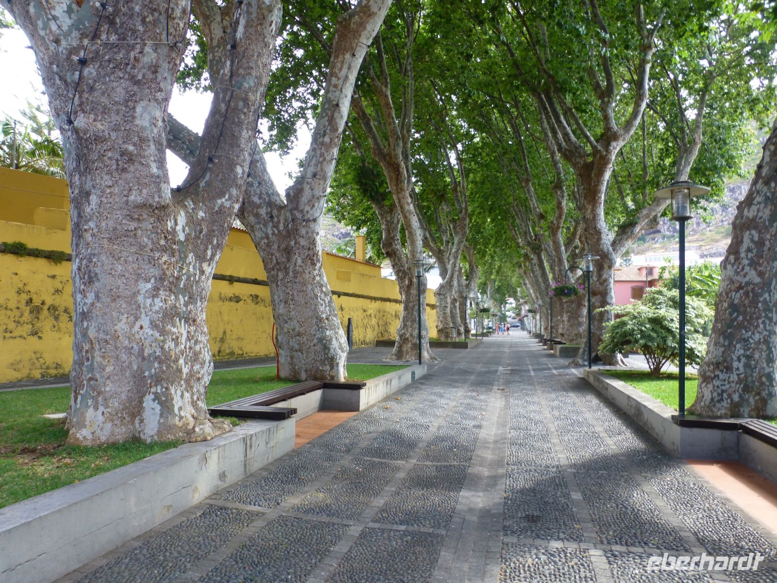 … mit großzügigen Flaniermeilen