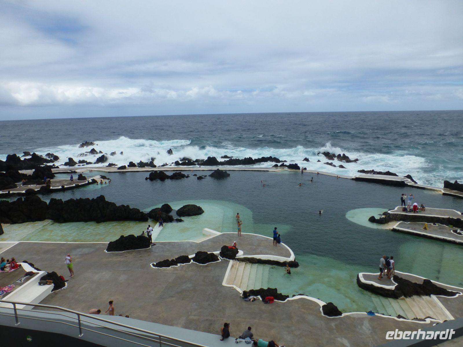 Porto Moniz mit seinen natürlichen Gesteinsbecken 
