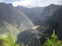 Blick in das Nonnental mit Regenbogen