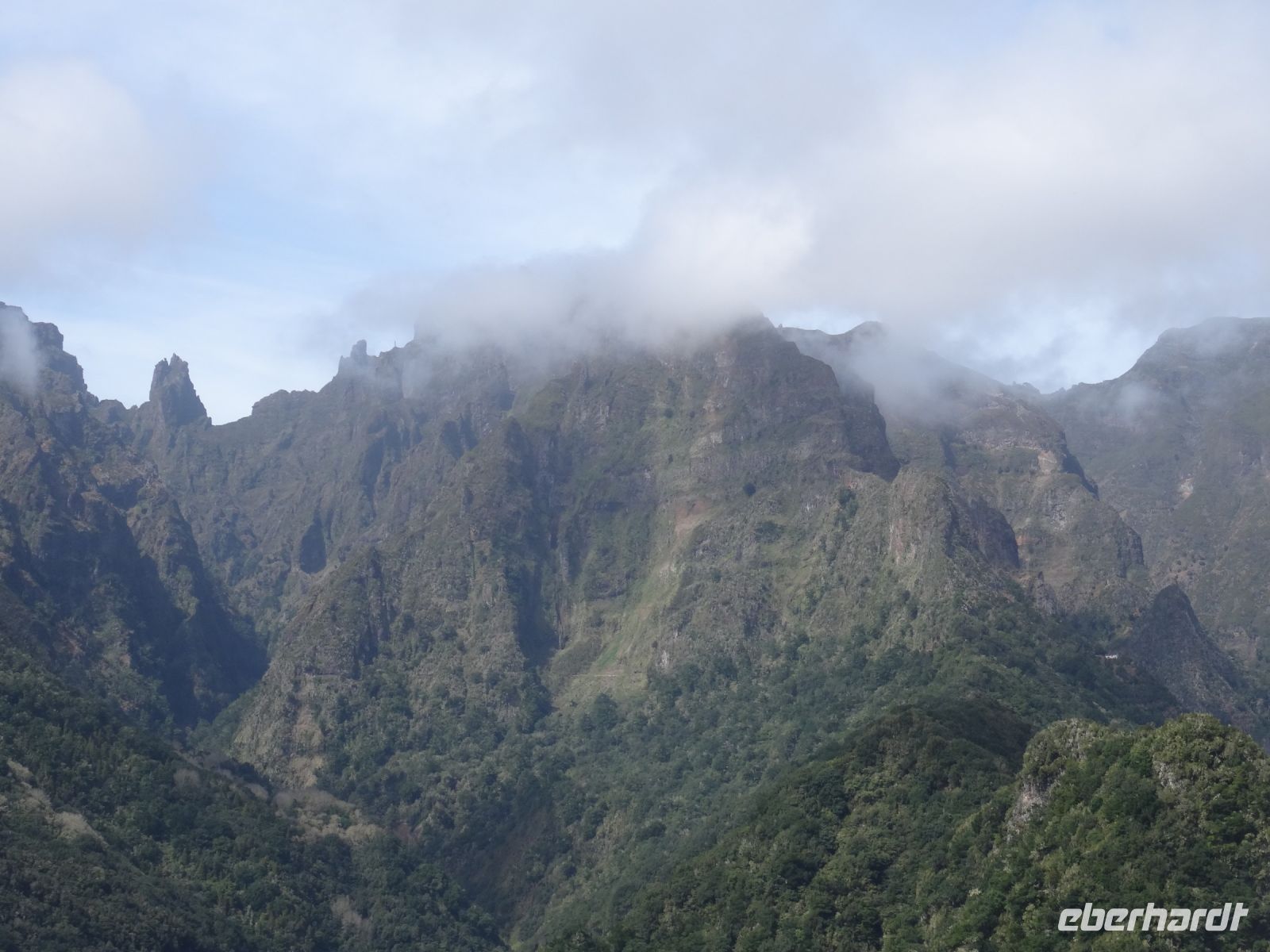 Aussichtspunkt Balcoes, Blick auf den höchsten Berg der Insel - Pico Ruivo