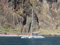 Ein anderer Ausflugskatamaran