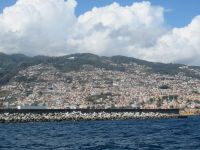 Funchal - die Häuser so dicht aneinander