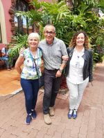 Und das Trio mit dem Busfahrer Sergio