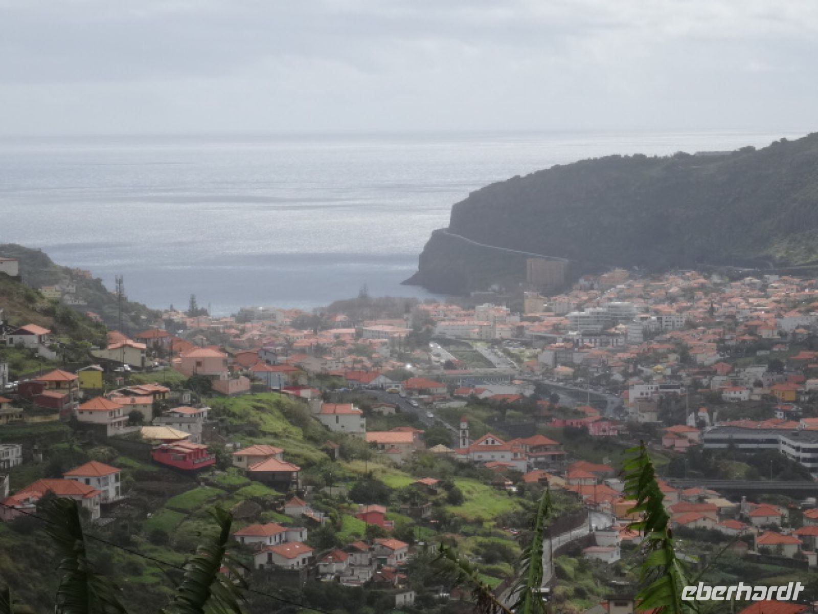 Blick auf Machico vom Levada Weg