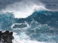 die Kraft des Meeres in Porto Moniz