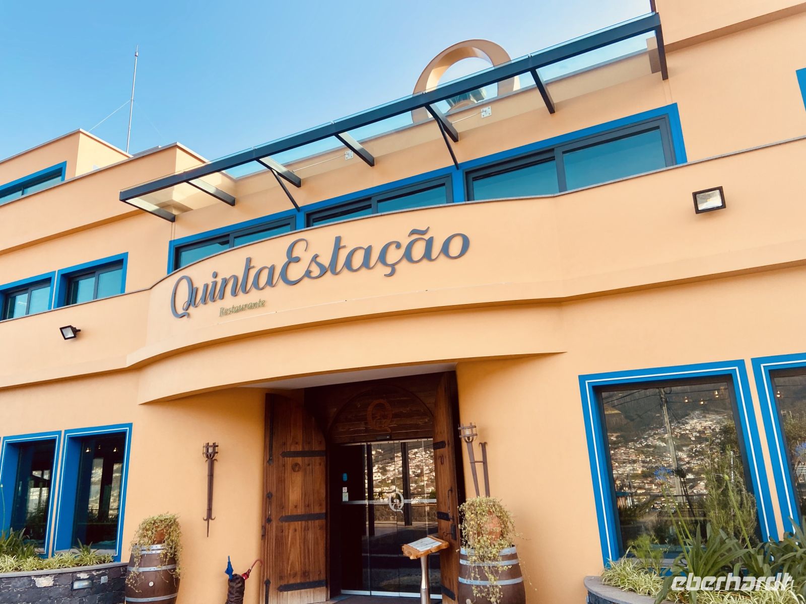 Restaurant hoch über Funchal gelegen